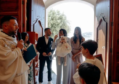 ingresso in chiesa per il battesimo domus de maria